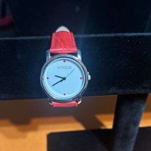 Pre owned:Macy's Red Strap Silver Case Watch